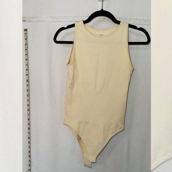 OQQ Womens Medium Stretch Rib Knit Snap Round Neck Sleeveless Bodysuits Cream - Picture 2 of 5